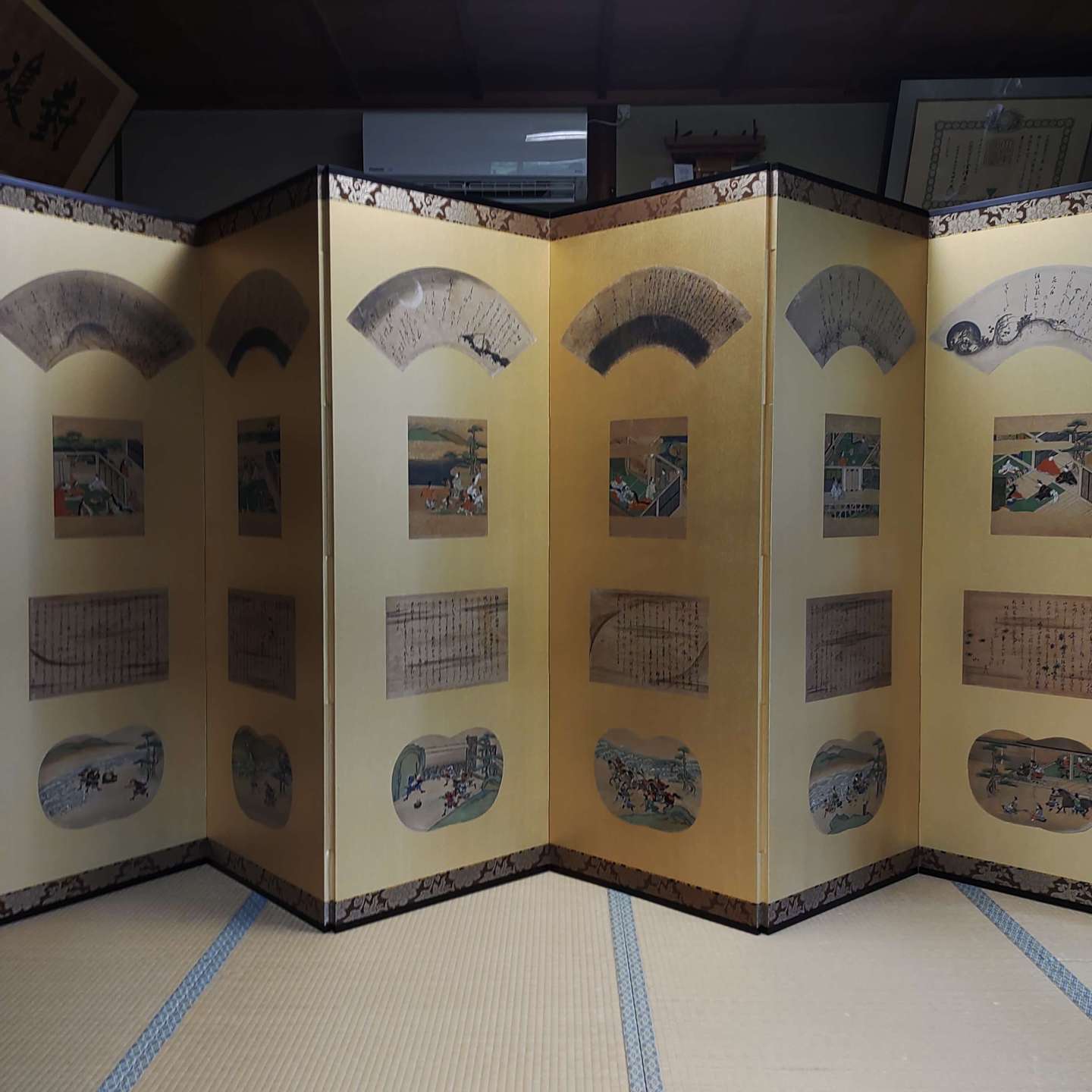 源氏物語・平家物語図屏風の修理 | ブログ | 掛軸・額・屏風などの表装